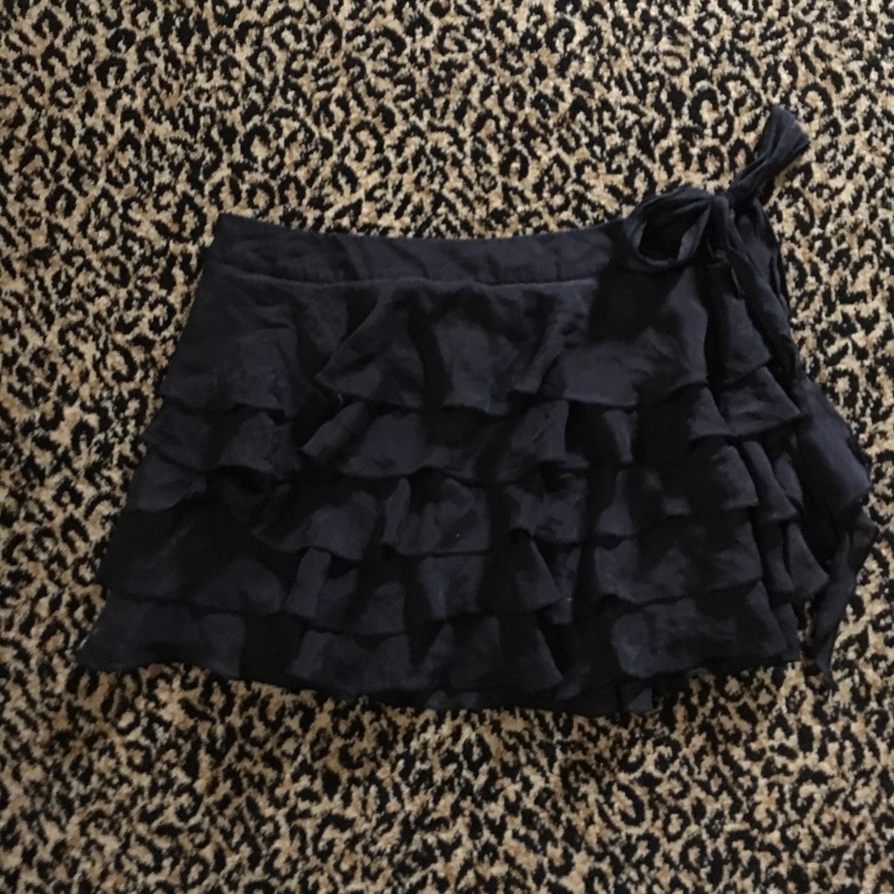 Wet Seal black ruffle skirt